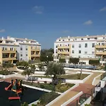 Felicidade Apartment *